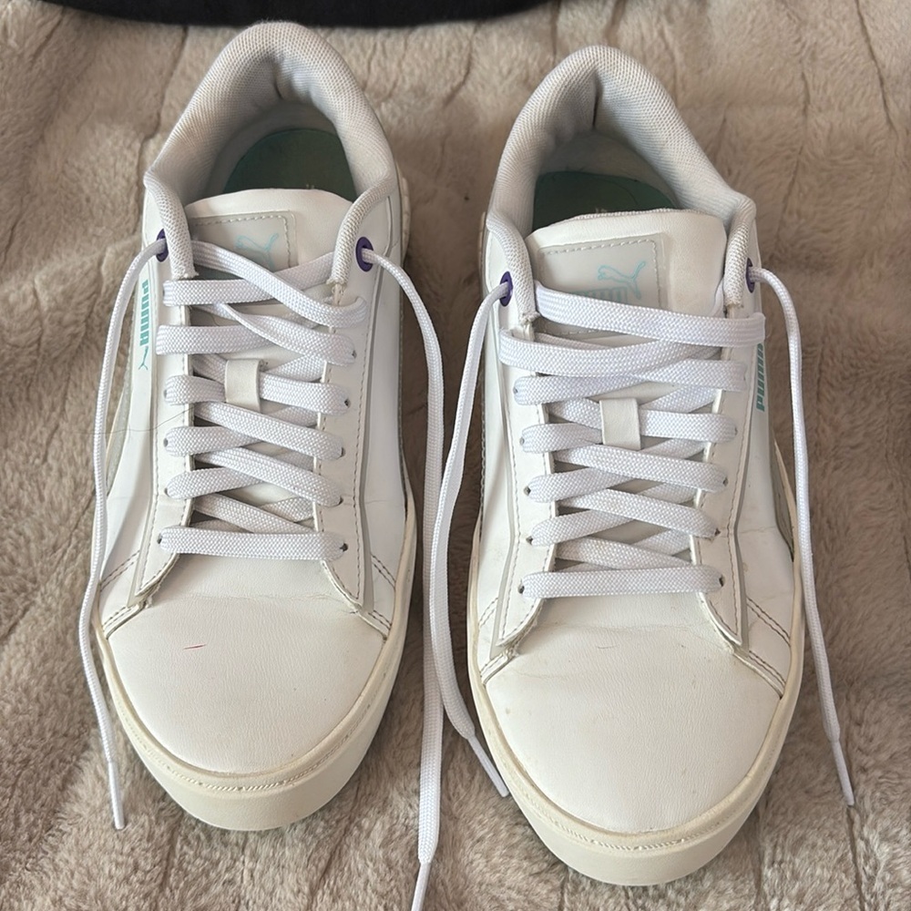 Puma Sneakers